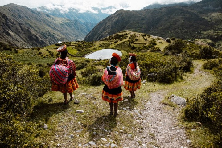 Women artisans weaving in the Sacred Valley